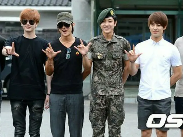 Geonil (Supernova), today (25th) discharging from military service.