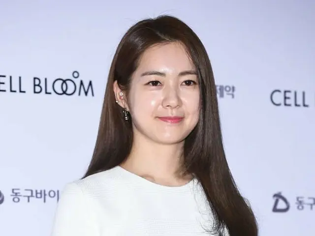 Actress Lee Yo Won, attended the Cell Bloom launch event. Additional photos.