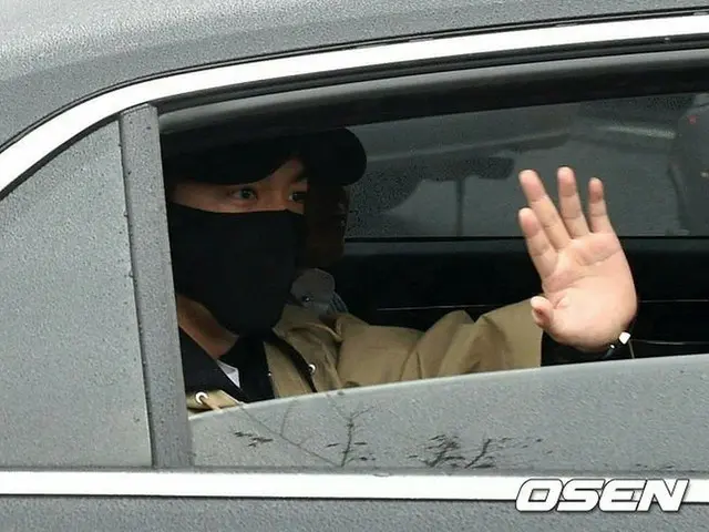 Actor Lee Min Ho, entered the Nonsan training center. On the afternoon of the15th.