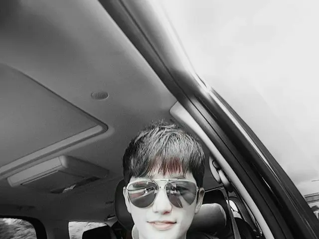 【G Official】 Actor Park Si Hoo, released his recent photo.