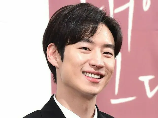 Actor Lee Je Hoon, tvNTV Series Attended the production presentation ”with youtomorrow”.