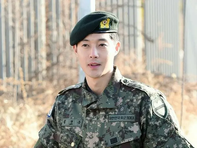 Kim Hyun Joong (SS501, Lida), squadron.