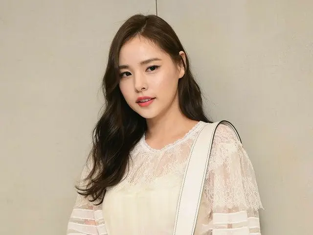 Actress Min Hyo Lyn, DIOR 2017 Spring / Summer collection attended the pop-upstore open memorial eve