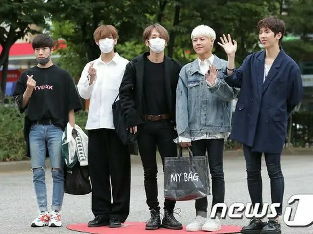 IMFACT, Music Program ”Music Bank” rehearsal arriving to work. On the morning of28th, Seoul Yeouido