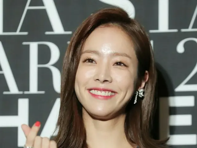 Actress Han Ji Min attended ”marie claire Asia Star Awards” Red Carpet Event. Onthe afternoon of 5th
