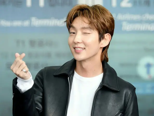 Actor Lee Jun Ki headed for Bangkok, Thailand, to hold the Asian Tour ”Delight”.On the morning of 2n