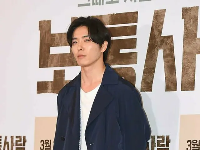 Actor Kim Jae Wook attended the VIP preview of the movie ”ordinary people”. @Seoul · Lotte cinema en