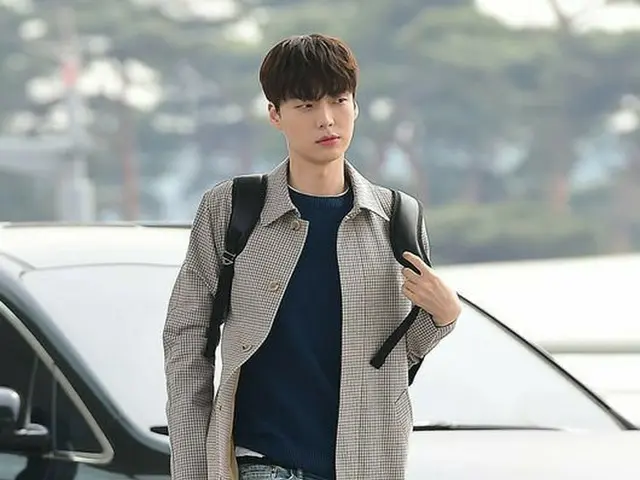 Actor Ahn Jae Hyeon, departure. To Incheon, Incheon International Airport.Expression of worry on eme