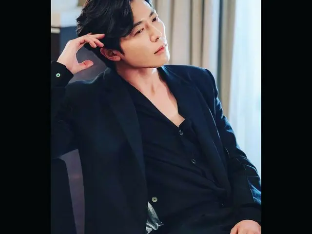 【G Official】 Actor Kim Jae Wook, TV Series Published a scene photo of herprivate life.