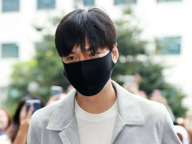 Actor Lee Min Ho, an army from today. Seoul At work at Gangnam Ward Office, workstarted as military