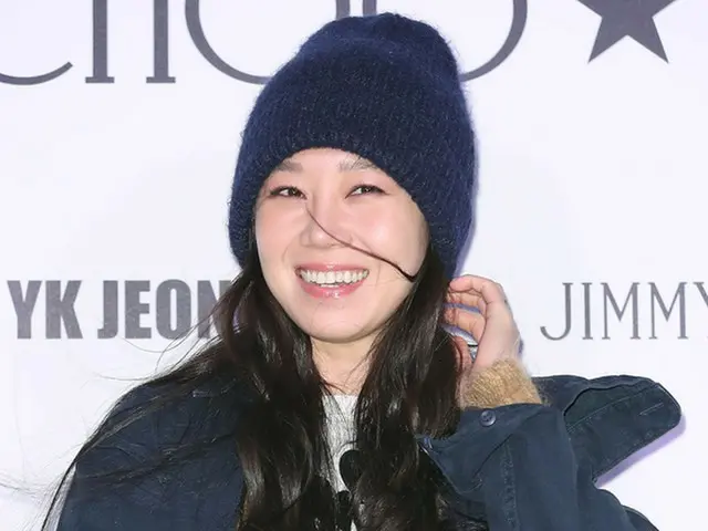 Actress Kong Hyo Jin is participating in a fashion brand “JIMMY CHOO” photocallevent. . Seoul Gangna