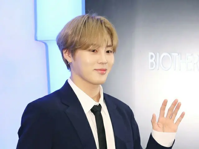 WANNA ONE former member Ha Seong Woon attends BIOTHERM pop-up store open event.. .