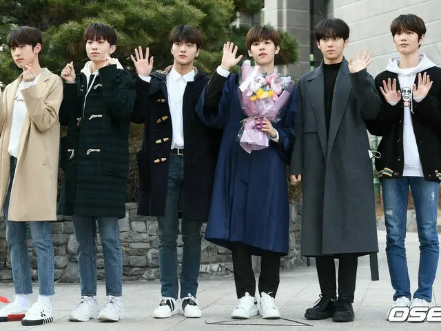 Kim Min Seo, Lee Hyop, Hwang Yoon Sung, Ju Chang Wook, and Cha Jun Ho (formerlyX1) rush to celebrate