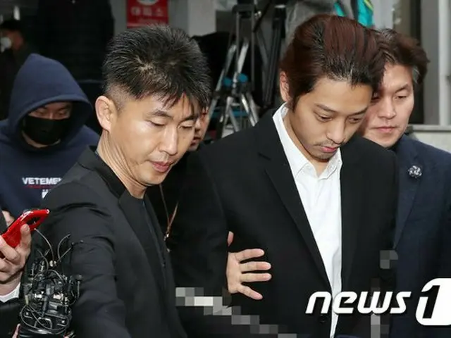 Seoul Central District Court issues summary order for fine of 1 million won toJung JOOnYoung for all
