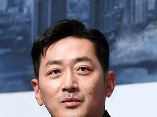 Actor Ha Jung Woo reveals interaction with criminal ”Smartphone hacking threat”.● On December 2, las