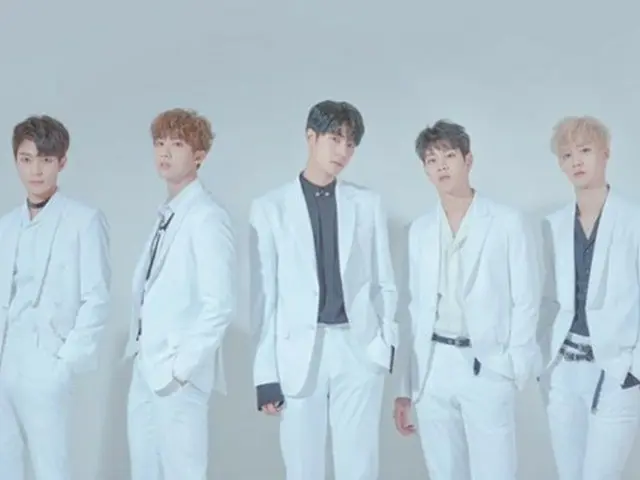 ”KNK”, debuted in Japan in October. For debut single ”U” and ”BACK AGAIN”Japanese version recorded.