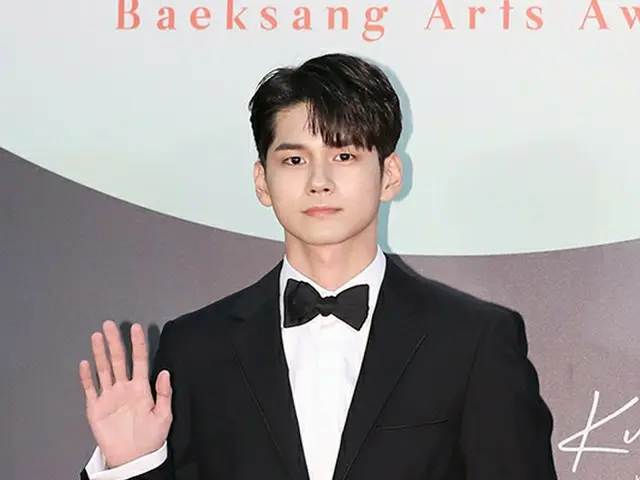 Ong Sung Woo participated in ”56th Baeksang Art Award” red carpet event.