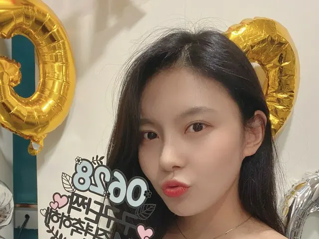 [T Official] gugudan, [PHOTO] 🎉 gugudan4th Anniversary 🎉 From. #NAYEON 📸 I loveyou ❤️ thanks to m