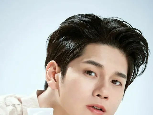WANNA ONE former member ONG SUNG WOO, released pictures. BAZAAR. .. ..
