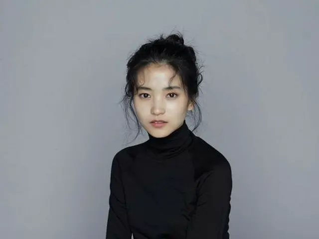 Actress Kim TaeRi, released pictures. Autumn season picture report.