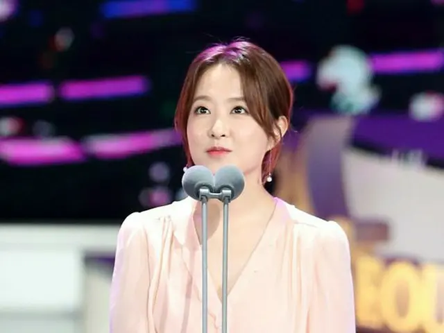 Actress Park Bo Young, won the ”Korean TV Series Performer Award” at ”Seoul TVSeries Awards”. ”Stron