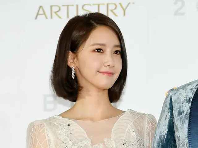 SNSD Yoona, actor Jang Dong Gun, appeared on Red Carpet, the ”22nd BusanInternational Film Festival”