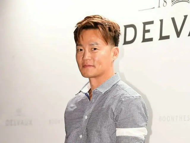 Actor Lee Seo Jin, had received an offer to appear in the Film ”perfectstranger”, and he is positive