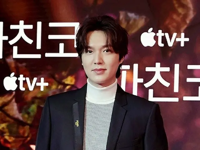 Actor Lee Min Ho attends a press conference for the Apple TV + original series”Pachinko Pachinko”. .