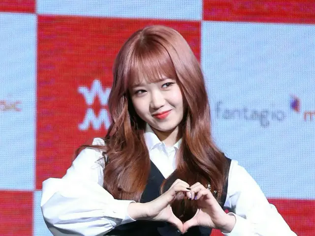 ”WEKI MEKI” Yoojung is reported to be making her solo debut next month. . .
