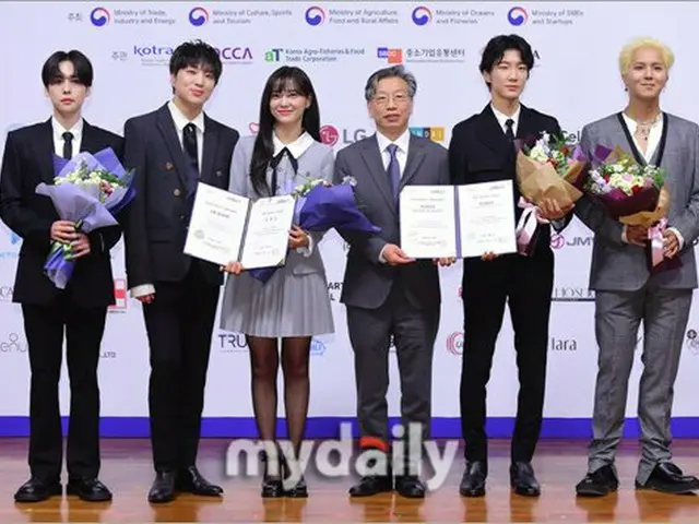 ”WINNER” & Kim Se Jeong attended the ”2022 Hanoi Korean Wave Expo” publicrelations ambassador appoin
