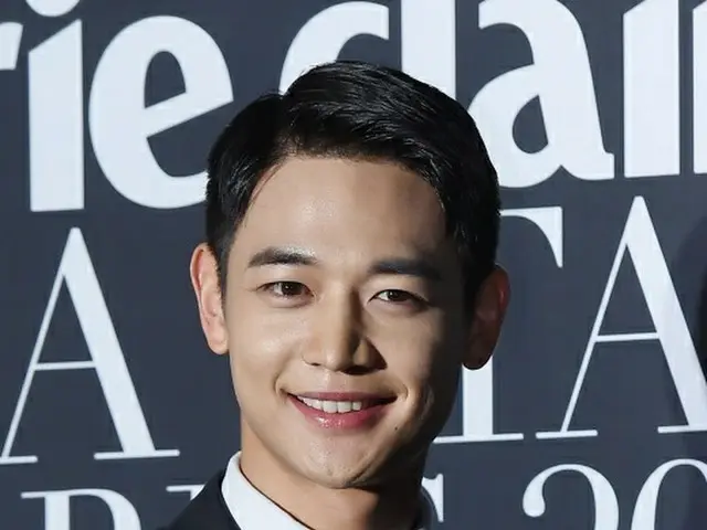 Minho (SHINee), his solo debut is confirmed. Preparing for December release. . .