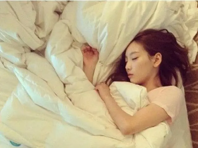 #SNSD (Girls' Generation) Tae Yeon, the appearance and expression of deep sleepare now a Hot Topic i