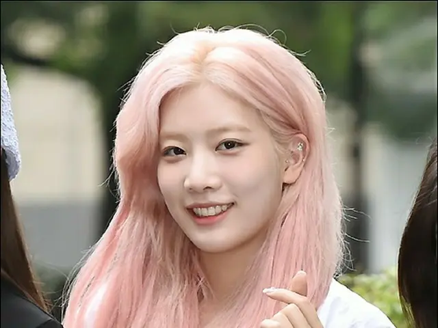 Kim Lip of LOONA (LOONA) won the lawsuit against her management officeBlockberry CreatIVE and opened