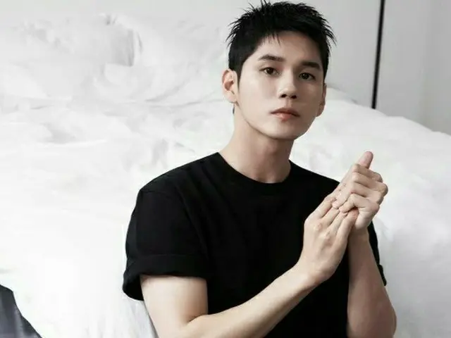 ONG SUNG WOO will be enlisted on 4/17. . .