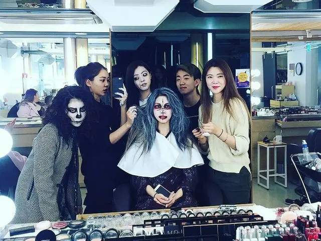 BERRY GOOD, updated SNS. Halloween special.
