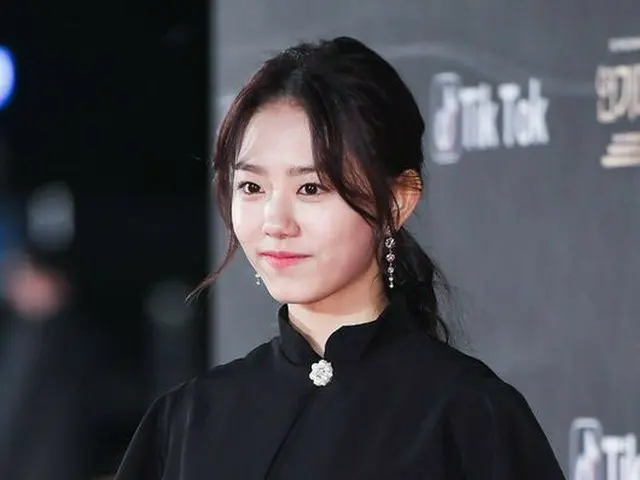 IOI former member Kim Sook participating in red carpet. ”2017 KBS Drama ActingAwards”, Seoul Yeouido