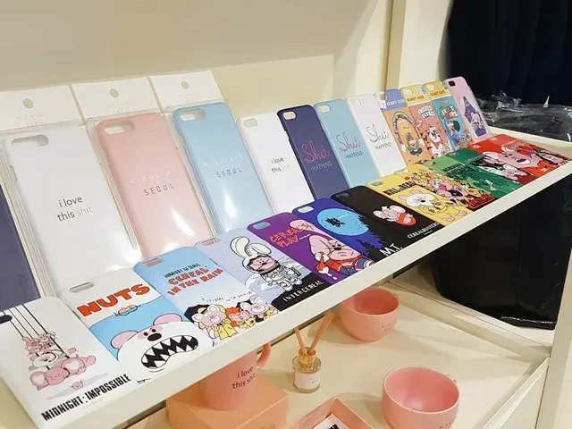 【I Official】 RT RAINBOW_snaps: [NOEUL INSTAGRAM] noeul 0510: C-REAL phone caseback and forth cute #B