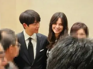 Actor Song Joong Ki attends his sister's wedding with his wife KEI Tee... Catch a tender look