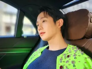Jung HaeIn fashionably wears a fluorescent color cardigan... Typical handsome visual