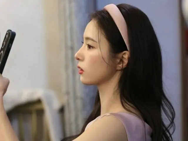 Actress Sin Se Gyeong, the main character visual of the TV series "High Teen"... Beautiful profile