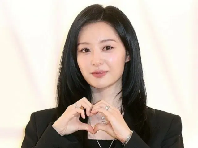 Actress Kim JiWoo's first fan meeting after debut confirmed, already a hot response... interest growing