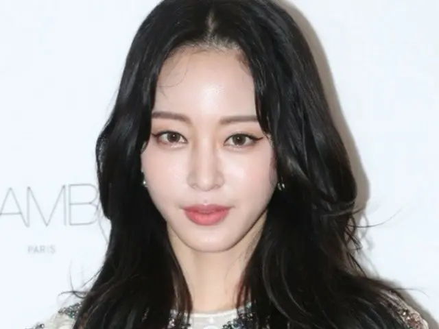 [Official] Han Ye Seul has become a married woman... Marriage registration with boyfriend 10 years younger than her, wedding to be held at a later date