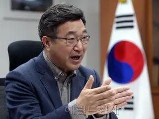 The Democratic Party of Korea raises the issue of constitutional reform... "4-year re-election system, president with no party affiliation, and limit on veto power" = South Korea