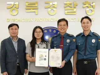 "Let's talk"...High school girl saves man in his 40s from jumping off bridge (South Korea)