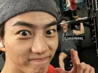 "2PM" Ok Taecyeon, enthusiastic support for Jun. K during exercise? Go for it and the best chemistry full of smiles