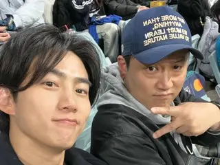 "2PM" Taecyeon, watching the MLB World Tour Seoul Series LA Dodgers VS SD Padres game