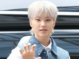 [Photo] "SEVENTEEN" Hoshi greets with a trap pose... Arrives to work at KBS