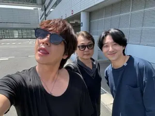 Jang Keun Suk goes to Nagoya for band "CHIMIRO" performance... wearing sunglasses and saying "It's hot, it's hot"