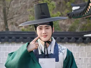"EXO" Suho reveals behind-the-scenes footage from the filming of the TV series "The Prince Has Disappeared"... "It's your birthday, why don't you watch the behind-the-scenes?"