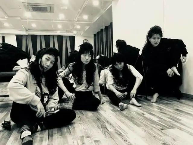 Girls group "Celeb Five", hairpiece  update. .  * Project group of five female a
